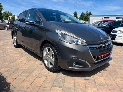 Peugeot 208 I Hatchback 5d Facelifting 1.6 BlueHDi 100KM 2018