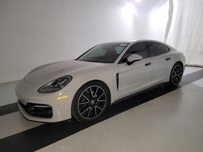 Porsche Panamera II 2023