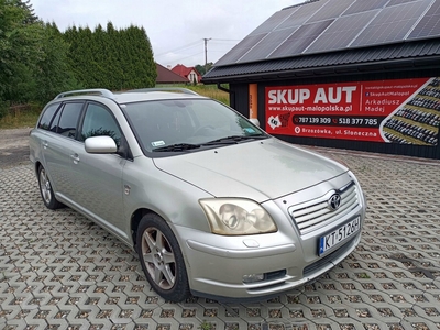 Toyota Avensis II Kombi 2.0 D-4D 116KM 2003