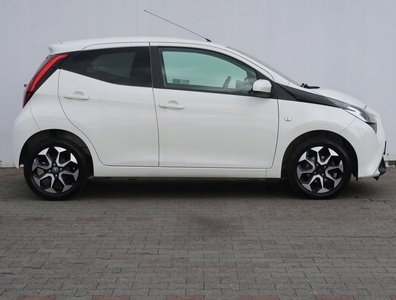 Toyota Aygo II Hatchback 3d Facelifting 1.0 VVT-i 72KM 2019