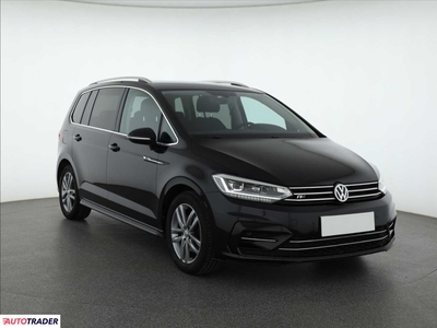 Volkswagen Touran 1.4 147 KM 2017r. (Piaseczno)