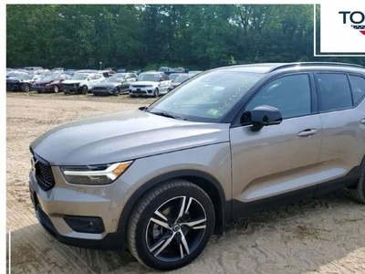 Volvo XC40 2022