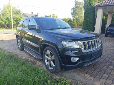 Ładny Grand Cherokee,niski przebieg