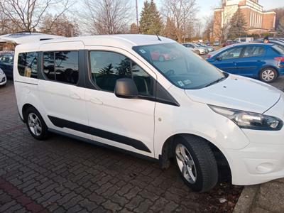 Ford conekt tourneo