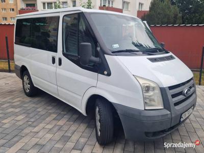 Ford Transit 9 osobowy 2006r.