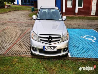 Mercedes c200,