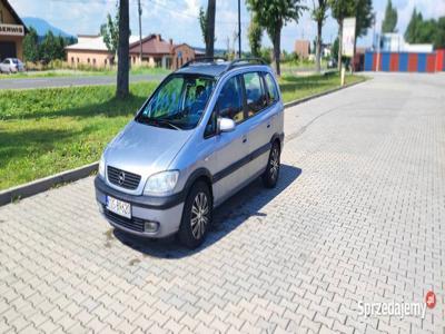 Opel Zafira 2004 7 osób maly przebieg