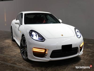 PORSCHE PANAMERA GTS PDK 4WD V8 JAPONIA