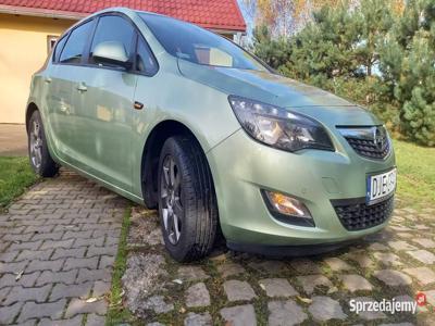 PRYWATNY Opel Astra J 1.7 cdti, LEDY, raport TUV, 130KM