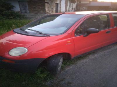 Sprzedam Daewoo Matiz 2000 roku. Czerwony