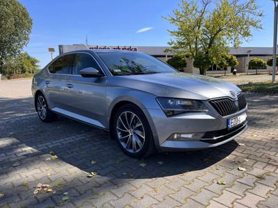 Używane Skoda Superb - 49 999 PLN, 445 000 km, 2016