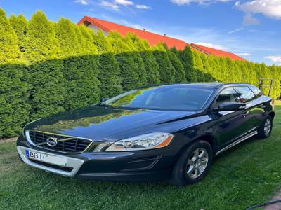 Volvo XC60 R-Desing 2.0D 2011r