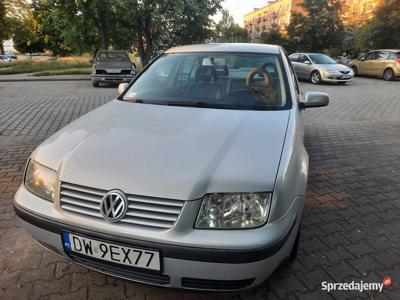 VW BORA 1.6B / KLIMATYZACJA / WAŻNE OPŁATY/SPRAWNA/