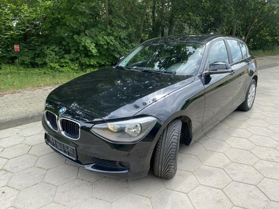 BMW 114 Opłacony Benzyna Super stan