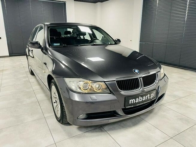 BMW 318 2.0d SPORT*BiXenon*Sportsitze*ALU*HiFi Professional*Tempomat*Manual 6