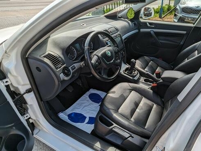 Škoda Octavia 1.6TDi*105PS*OPŁACONY Bezwypadkowy Klima Navi Serwis GWARANCJA24M