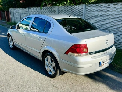 Opel Astra H 1.6 16V 116KM Salon PL II właściciel Bezwypadkowy Niski przebieg