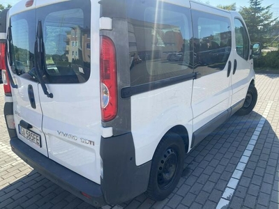 Opel Vivaro 9 osobowy, nawiewy na tył, przegląd na rok, czujniki, 6 biegów, klima