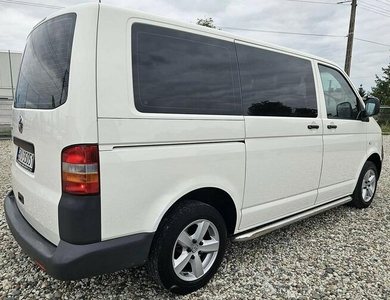 Volkswagen Transporter VW T5 9 osób