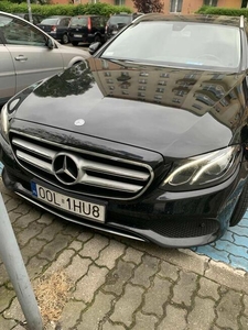 Zamienię na niemal lub nowego SUVa Mercedesa E W 213 220D