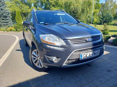 Ford kuga Titanium 4x4 ,bogate wyposażenie.