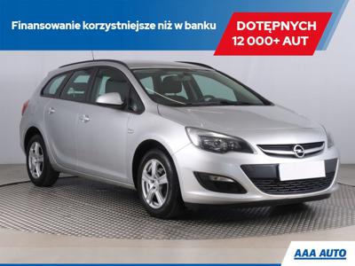 Opel Astra J Sports Tourer Facelifting 1.4 Turbo ECOTEC 120KM 2014