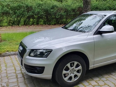 Audi Q5 2.0 TFSI Quattro 2010 rok, 180 KM serwisowany