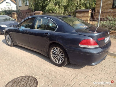 BMW 735 Benzyna 2003 Rok