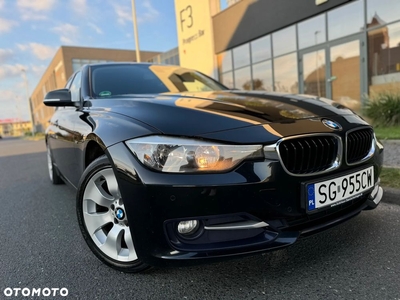 BMW Seria 3 318d DPF Touring Edition Sport