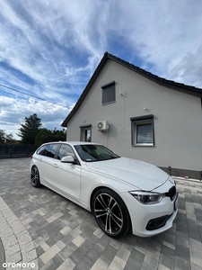 BMW Seria 3 320d Efficient Dynamics Sport Line