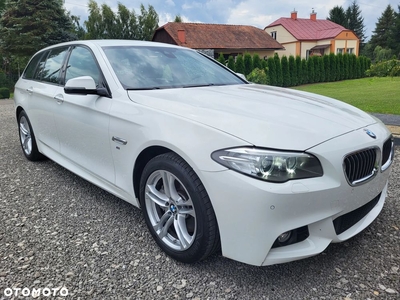 BMW Seria 5 525d xDrive Touring Sport-Aut