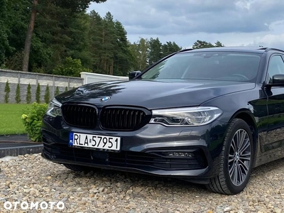 BMW Seria 5 530d xDrive Touring Sport Line