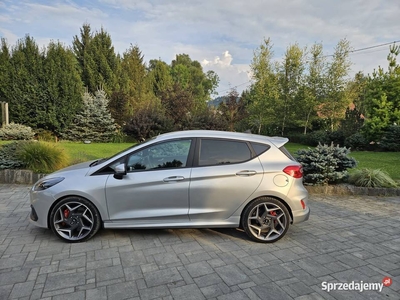 Ford Fiesta ST *stan idealny* *niski przebieg*