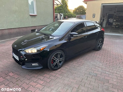 Ford Focus 2.0 EcoBoost ST-2