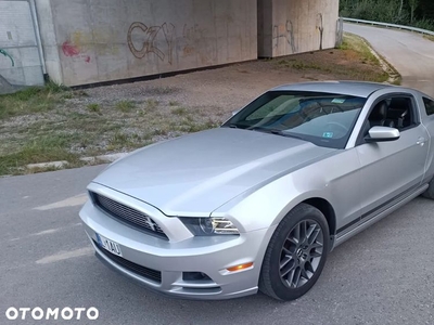 Ford Mustang 3.7 V6 Premium