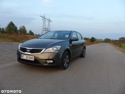 Kia Ceed 1.4 CVVT Spirit