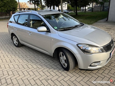 KIA Ceed benzyna piękny