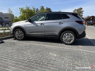 Komfortowy rodzinny Opel Grandland x