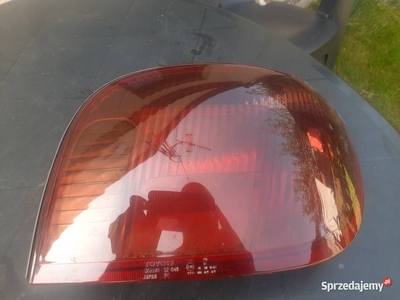 Lampa tył toyota Yaris 1