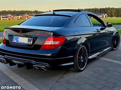 Mercedes-Benz Klasa C 63 AMG Coupe AMG SPEEDSHIFT MCT AMG Performance Package