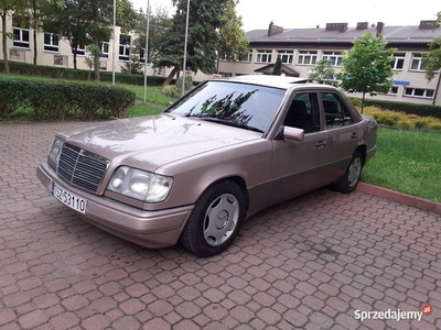 Mercedes W124 E250D