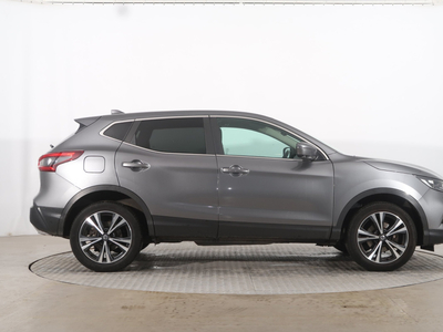 Nissan Qashqai 2017 1.2 DIG