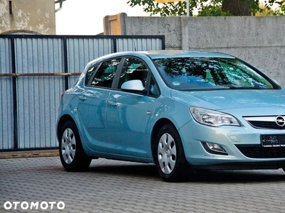 Opel Astra 1.6 Selection