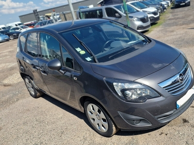 Opel Meriva B 1.7 credit 110tyskm panorama cosmo