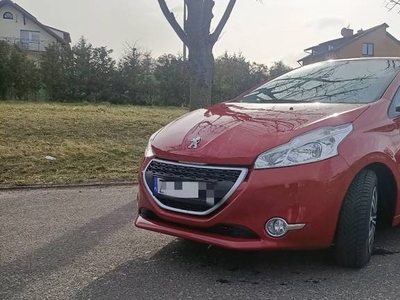 PEUGEOT 208 2014r Przebieg 88500