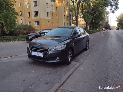 Peugeot 301 rok 2013 Gaz