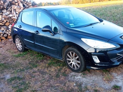 Peugeot 308 1.6hdi uszkodzony