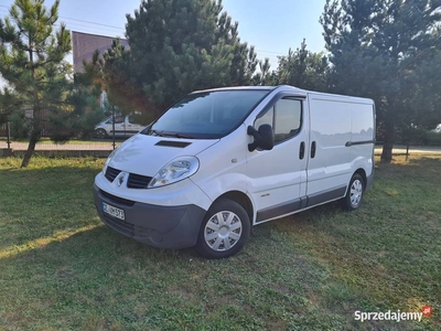 Renault Trafic 2.0 dci 116ps 2010 rok