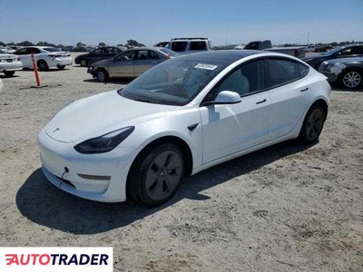 Tesla Model 3 benzyna 2023r. (ANTELOPE)