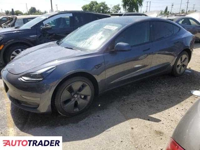 Tesla Model 3 benzyna 2023r. (LOS ANGELES)